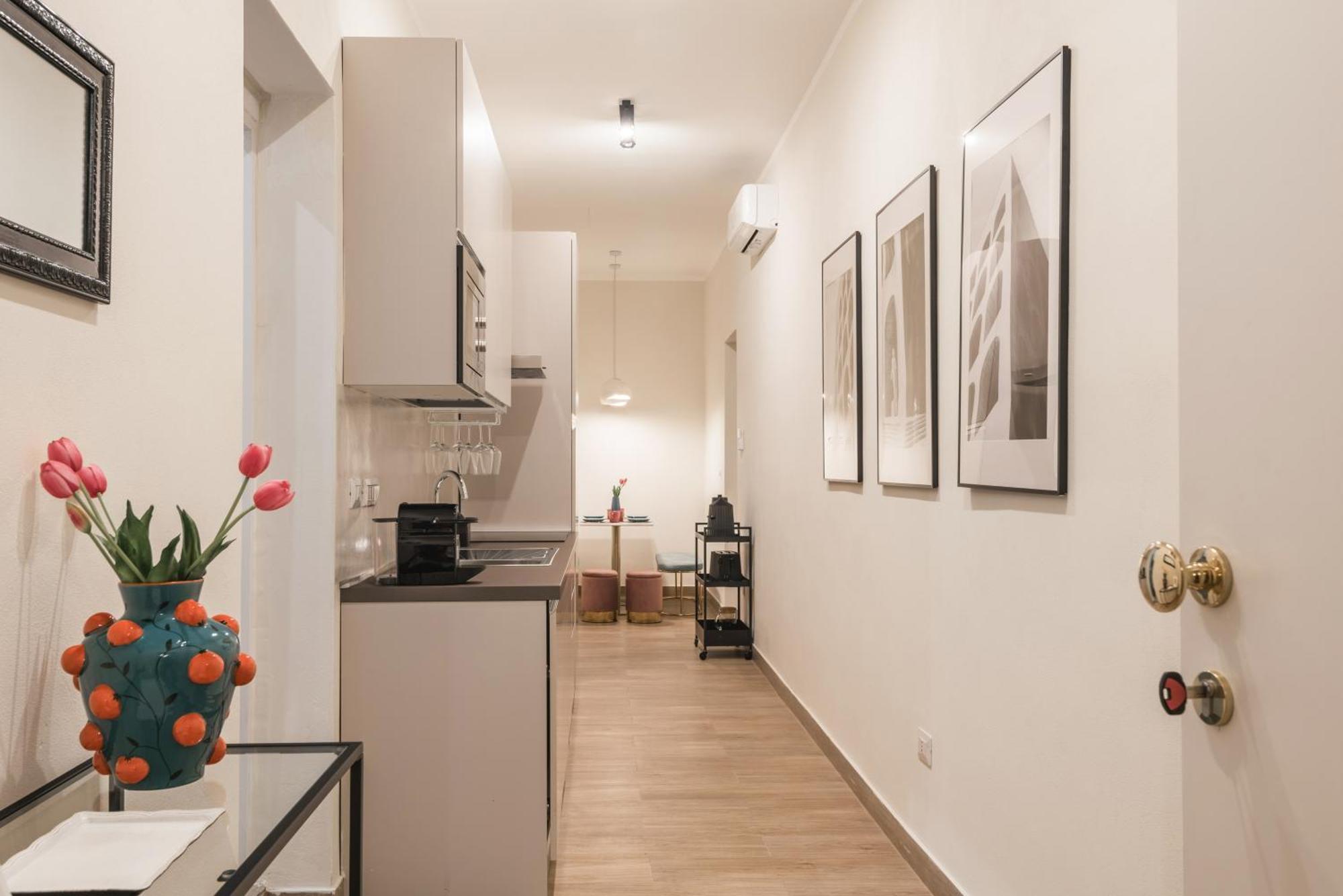 C3 Top Class Apartment, 2 Camere Da Letto, 2 Bagni, Giardino Distante 15 Minuti A Piedi Da Fontana Di Trevi Рим Экстерьер фото